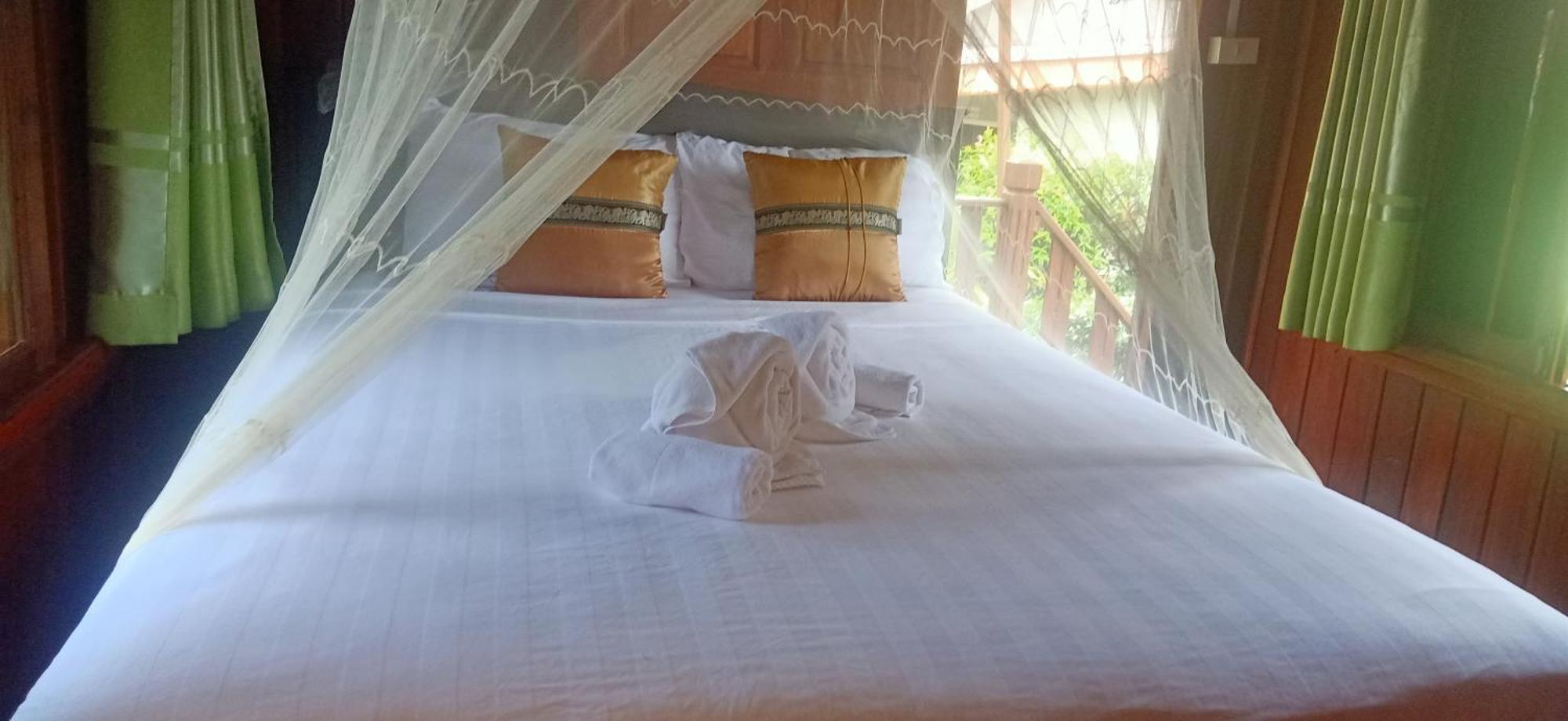 Hotel Khao Sok Blue Mountain Khao Sok National Park Habitación foto